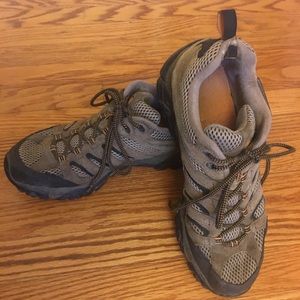 merrell 10.5 wide